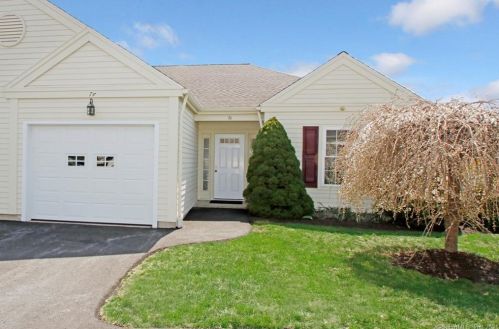74 Elizabeth Cir, Sandy Hook CT  06482-1092 exterior