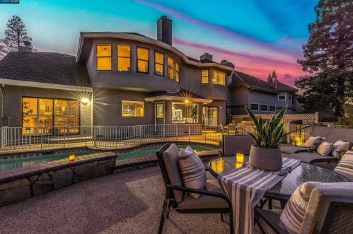 676 Blue Spruce Dr, Danville, CA 94506-4523