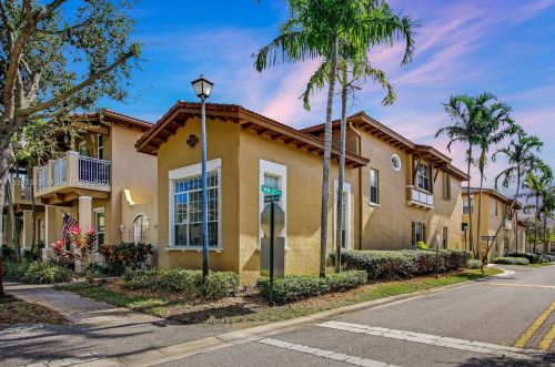 606 26th Ave, Boynton Beach, FL 33426