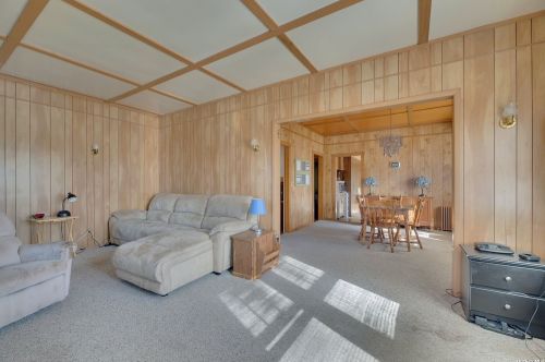 610 Bailey Ave, Greenport NY  11944-1256 exterior