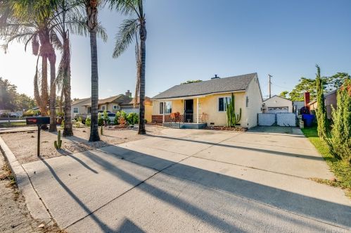1048 26th St, San Bernardino, CA 92405-3116