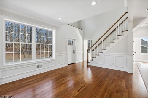 824 Cleveland Ave, Scotch Plains, NJ 07076-2022