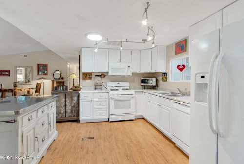 75 Monte Vis Ln, Sedona AZ 86336-5580 exterior