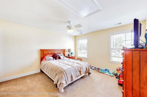 386 Hopedale Dr, Berkeley Township NJ  08721-2781 exterior