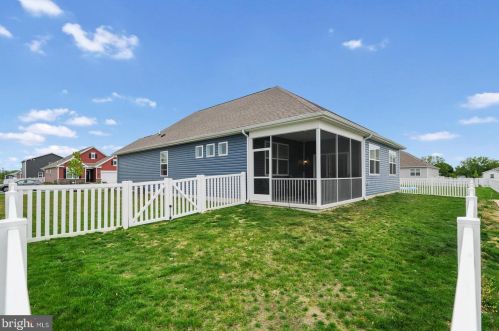 20402 Unionfield Ln, Slaughter Beach DE  19963-3940 exterior