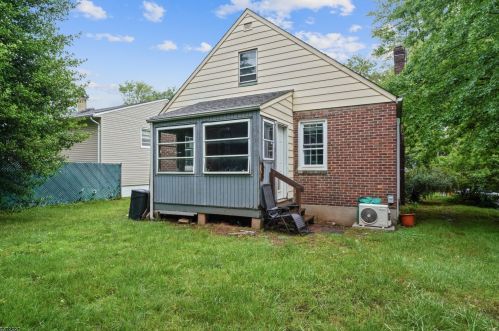 394 Drake Ave, Roselle NJ  07203-1414 exterior