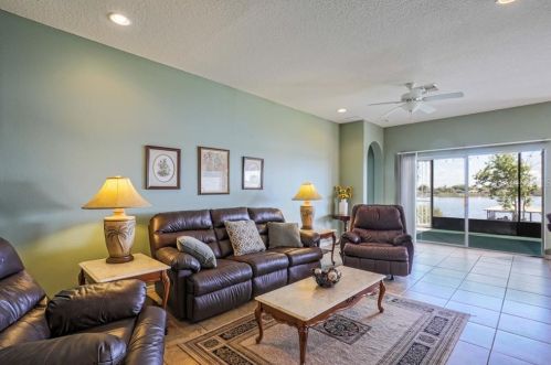 1244 Kellogg Dr, Tavares, FL 32778-4960