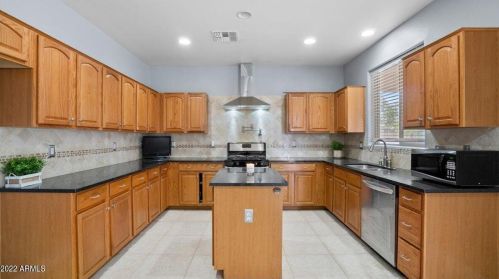 28214 Shundeen Cir, San Tan Valley, AZ 85143-6779