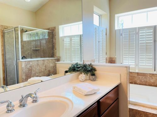 438 Palm Dr, Sanford FL  32771-9502 exterior