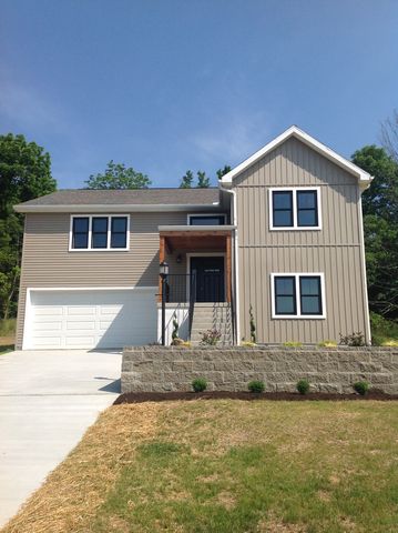 14 Berkley Dr, Shade, OH 45701-3850