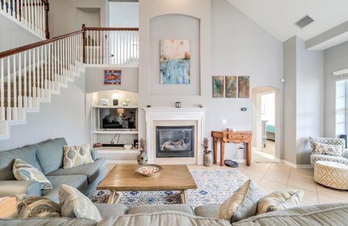 413 Islebay Dr, Ruskin FL  33572-3332 exterior