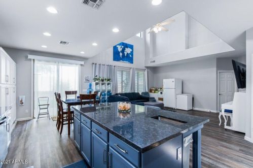 16811 27th Ave, Phoenix AZ 85027-1805 exterior