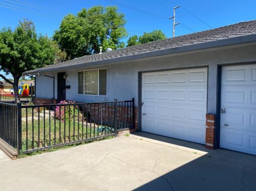 2508 Carver Rd, Modesto, CA 95350-2011