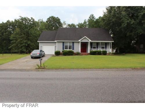 470 Northwoods Dr, Raeford, NC 28376-5819