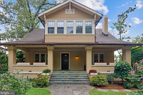3825 Huntington St, Washington, DC 20015-1968
