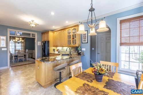 39 Turkeysag Trl, Bybee, VA 22963-2624