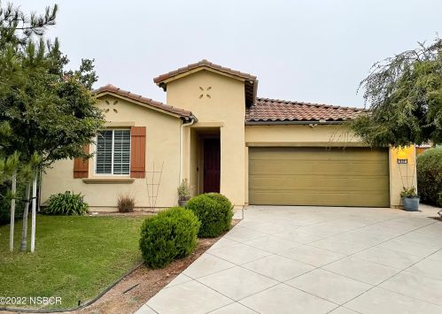631 Elderberry Cir, Santa Maria, CA 93455-6093