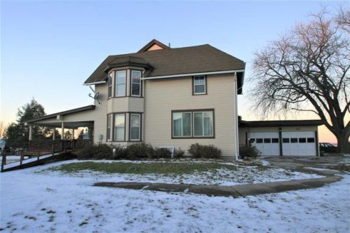 505 Iowa St, Monona, IA 52159-8138