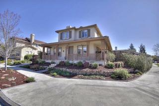 1900 Westminster Ln, Petaluma, CA 94954-3938