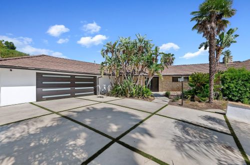 8 Celine Dr, Santa Barbara CA  93105-1911 exterior