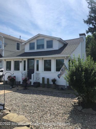1717 River Rd, Belmar, NJ 07719-3437
