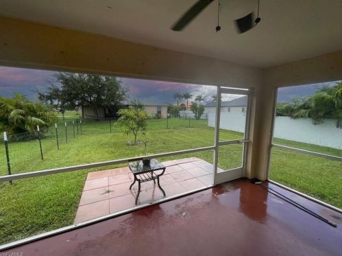 1809 14th St, Cape Coral, FL 33909-0016