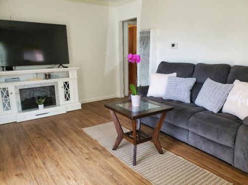 2105 177th St, Torrance, CA 90504-4307