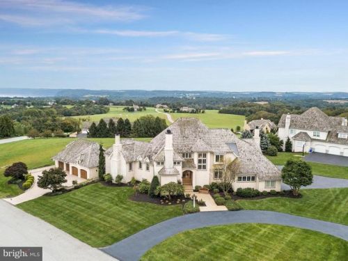 20 Derby Ct, Longlevel, PA 17368-9166