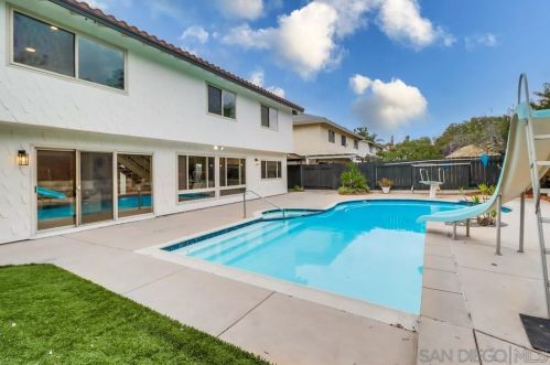 6319 Lake Athabaska Pl, San Diego CA  92119-3526 exterior