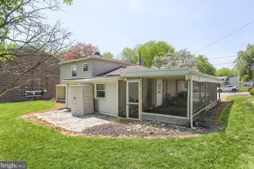 116 Linden Dr, Camp Hill PA  17011-7219 exterior