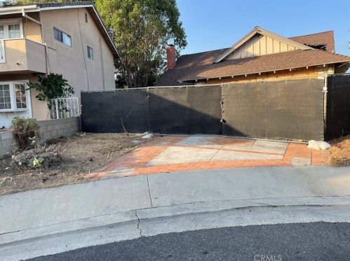 5325 Mdw Wood Ave, Lakewood CA  90712-2856 exterior