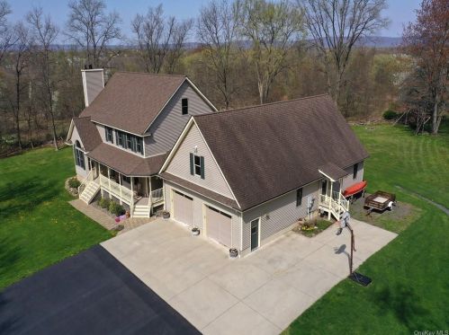 328 Youngblood Rd, Montgomery, NY 12549-1916