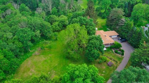 50 School Rd, Manchester, CT 06043-7816