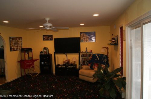 15 Van Ness Dr, Bricktown NJ  08723-5730 exterior