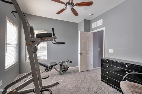 3383 Thornton Ave, Gilbert, AZ 85297-3048
