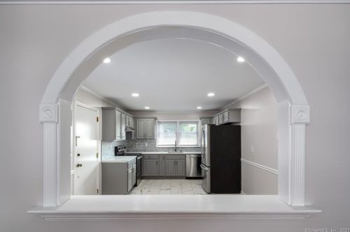 200 Seaside Ave, Stamford, CT 06902-5492