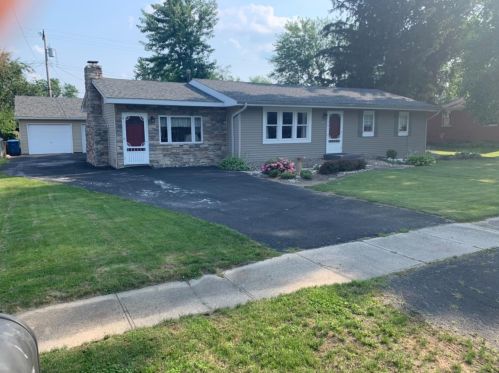 701 Jefferson St, Kouts, IN 46347-9598