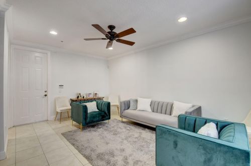 1315 Piazza Delle Pallottole, Boynton Beach FL  33426-8275 exterior