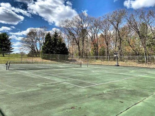 1 Fir Trl, Wisconsin Dells WI  53965-8848 exterior