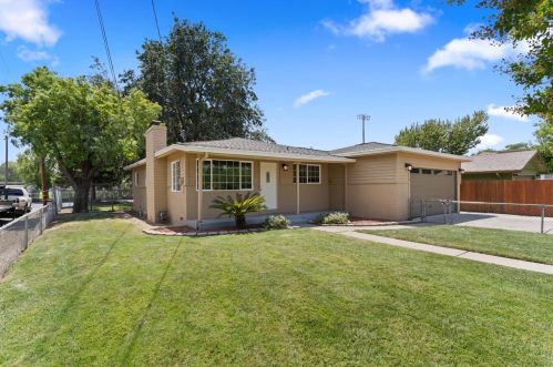 620 Walnut Park Ave, Liberty Farms CA  95620-3148 exterior