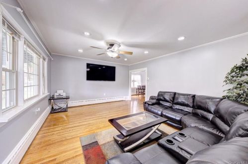 24 Orchard St, Marlborough NY  12542-6149 exterior