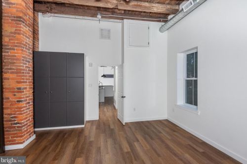 1515 Mckean St, Philadelphia PA  19145-3033 exterior