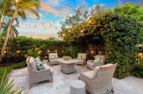 200 Angler Ct, Marco Island FL  34145-4203 exterior