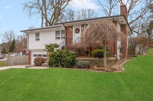 1040 Atwood Ave, Providence, RI 02919-6257