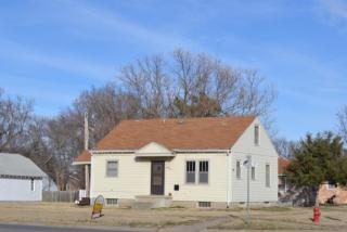 505 Fossil St, Russell, KS 67665-2107