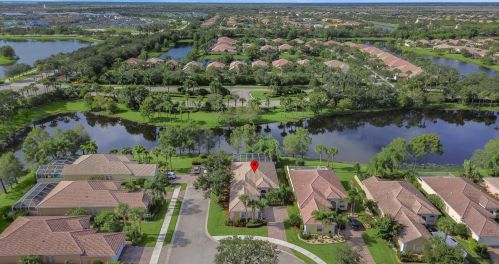 11205 Northland Dr, Fort Pierce, FL 34987-1937