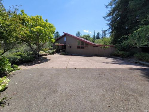 3431 Burnside Rd, Sebastopol, CA 95472-9139