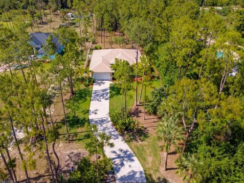 5841 Copper Leaf Ln, Naples, FL 34116-6715