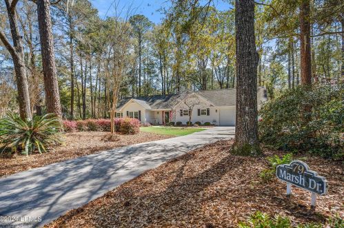 79 Marsh Dr, Beaufort, SC 29907-1311