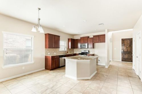 111 Tascate St, Georgetown TX  78628-4019 exterior